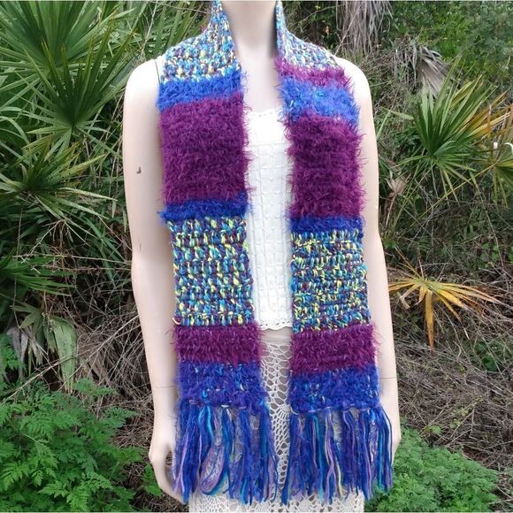 EUC MOSSIMO SUPPLY CO. Vibrant Multicolored Blue/Purple Knit Scarf with Fringe - Picture 1 of 9